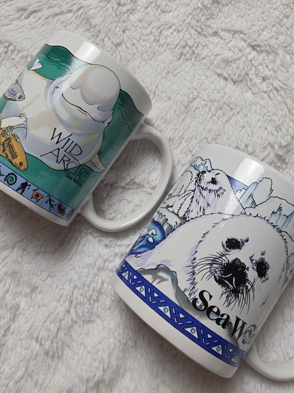 Set of 2 Vintage 90s Seaworld Souvenir Mugs Wild Arctic Beluga Baby Harp Seal
